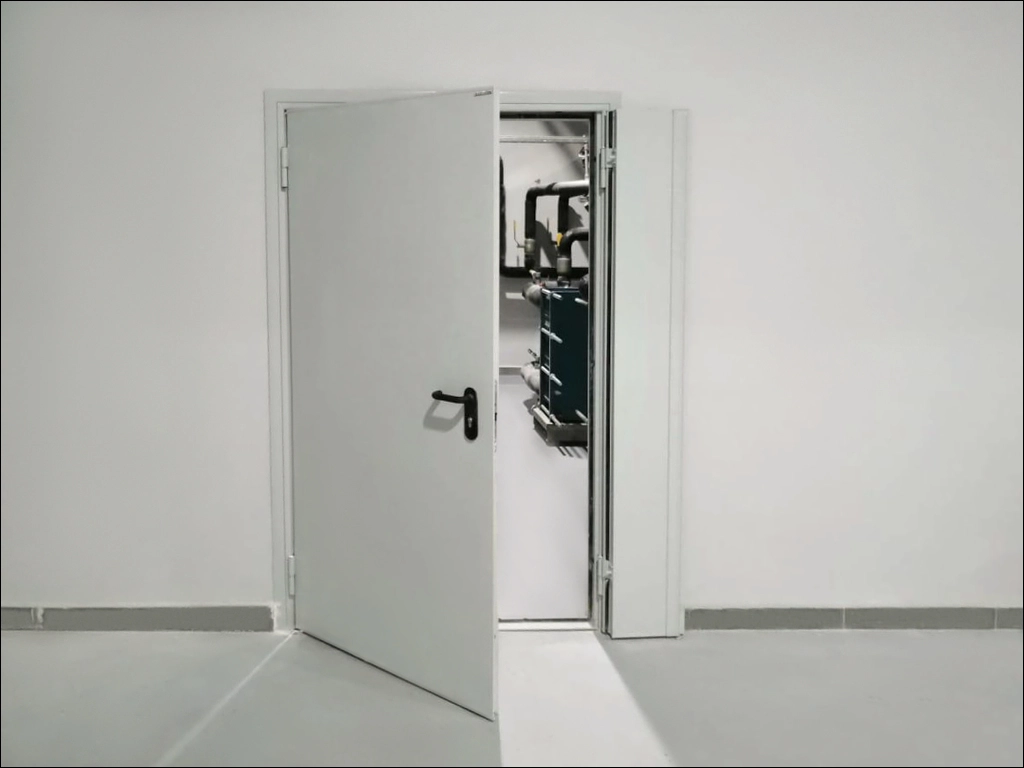 Дверь DoorHan/1350/2050/Противопож.EI60/двухств./глухая/глад./глад./RAL7035/прав./угл. рама